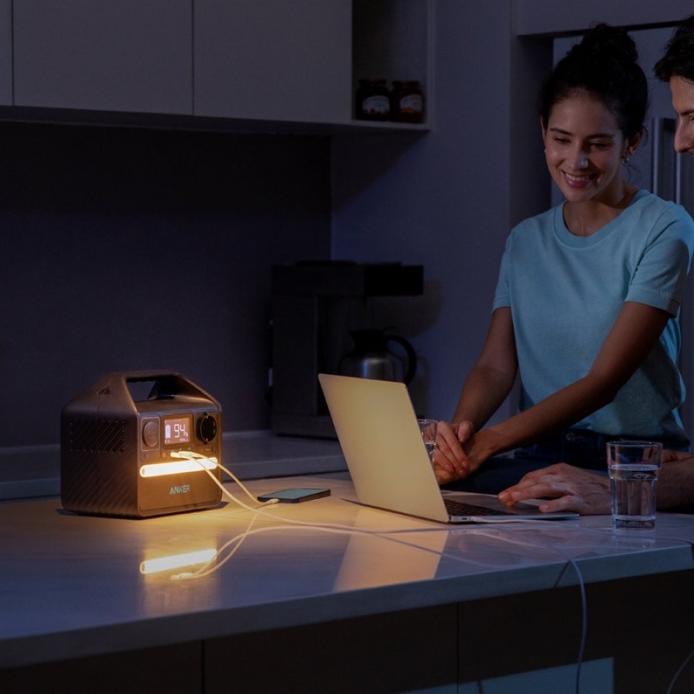 Зарядна станція Anker 521 PowerHouse 256Wh 200W (A1720)