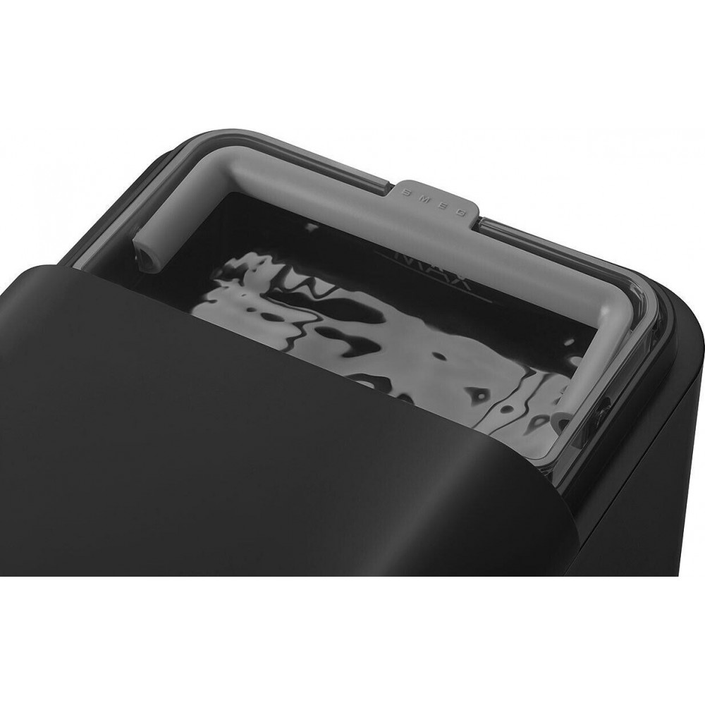 Кавомашина автоматична SMEG BCC13BLMEU