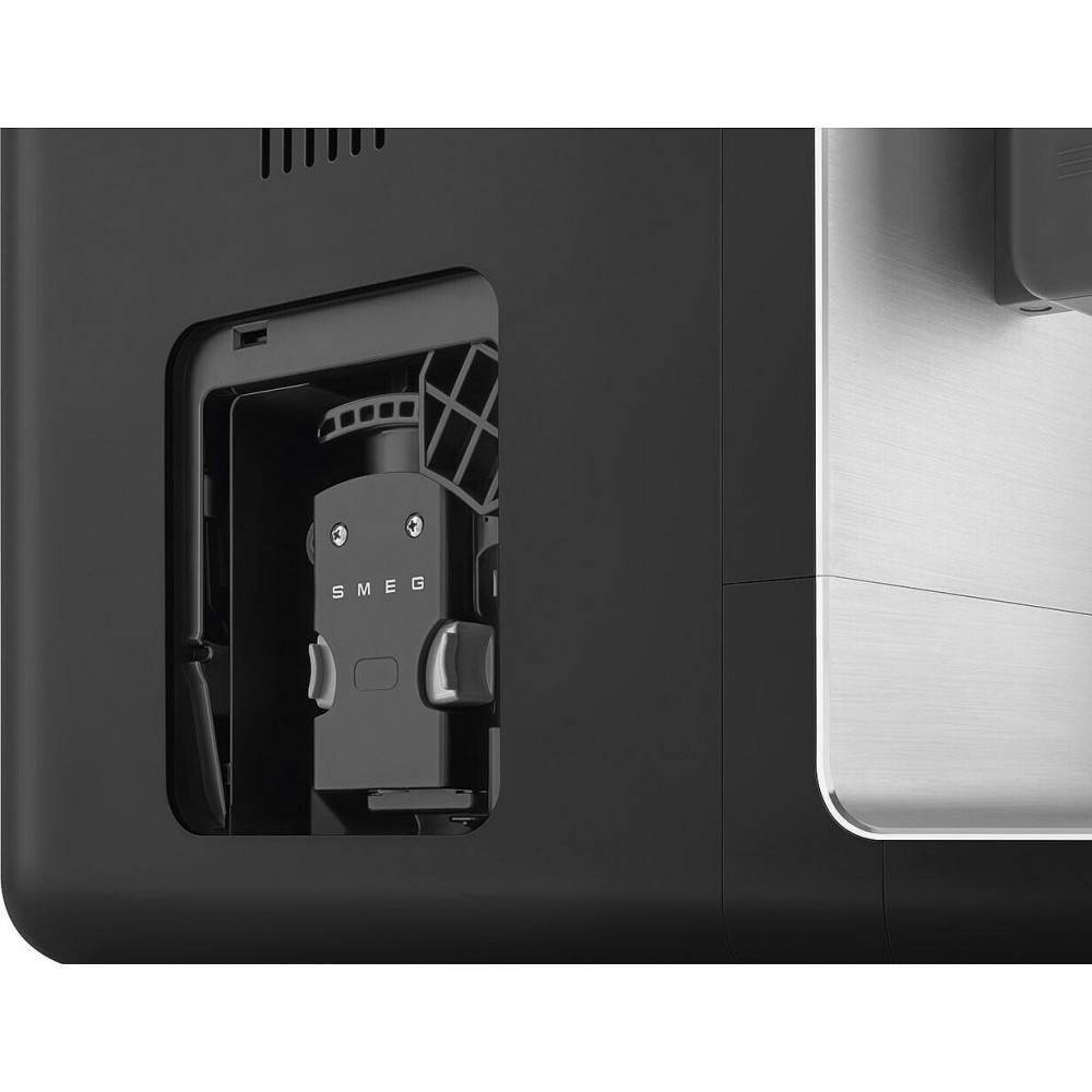 Кавомашина автоматична SMEG BCC13BLMEU