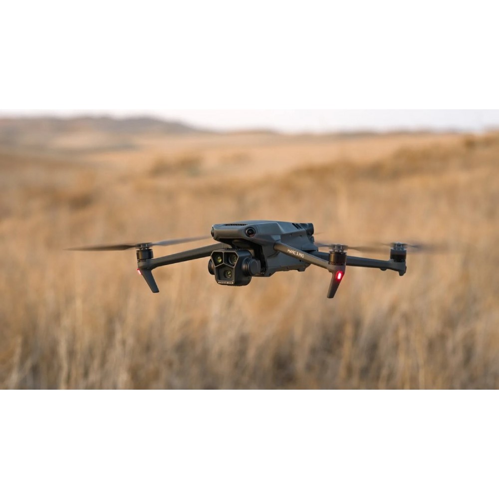 Квадрокоптер DJI Mavic 3 Pro з DJI RC (CP.MA.00000654.01, CP.MA.00000656.01)