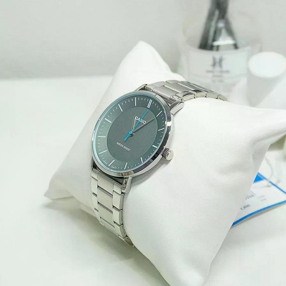 Наручний годинник Casio MTP-VT04D-8E