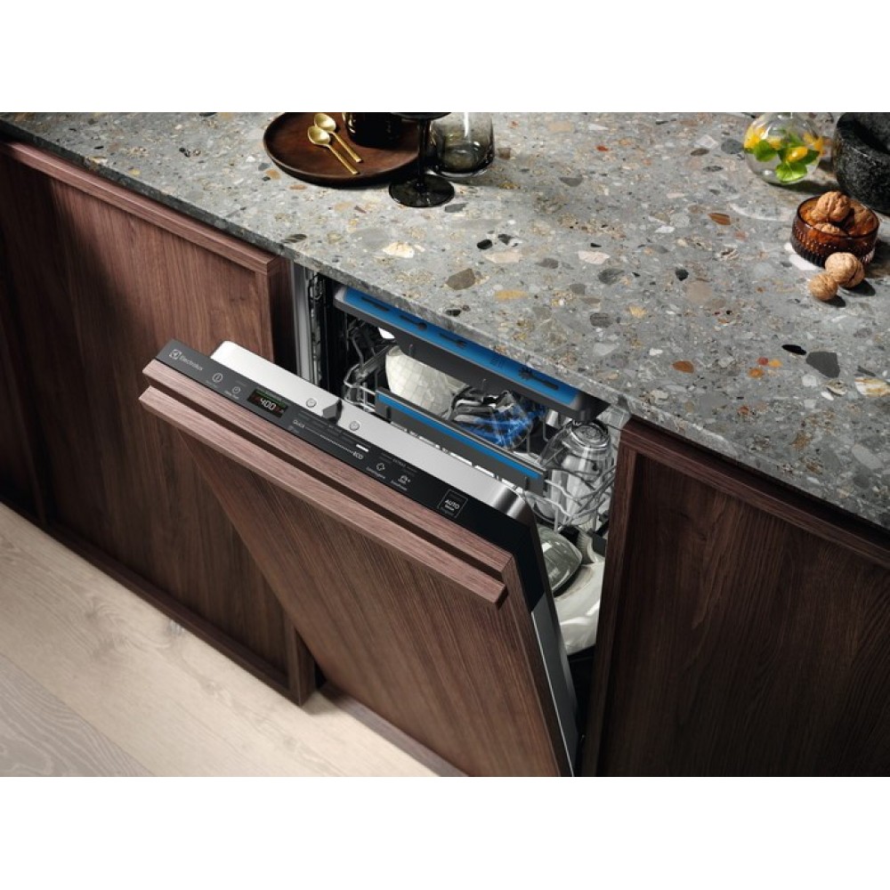Посудомийна машина Electrolux EEM64320L