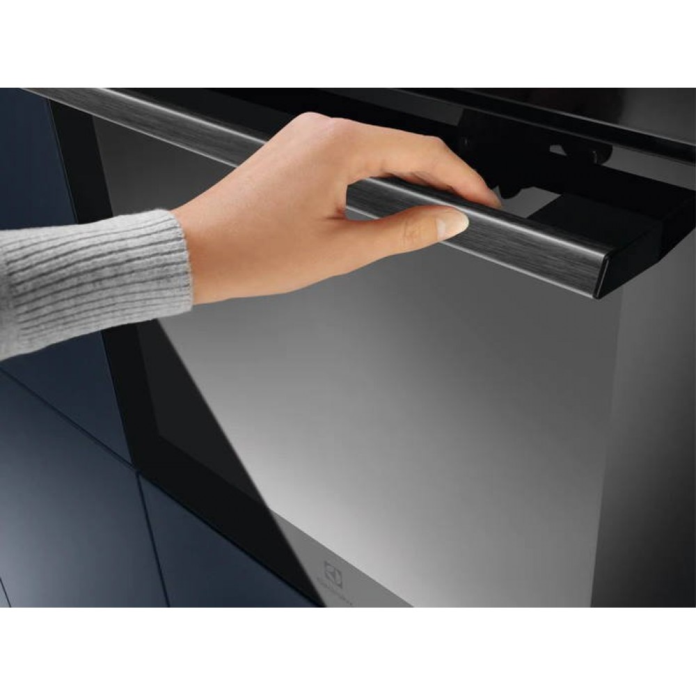 Духовка електрична Electrolux EOA9S31WZ