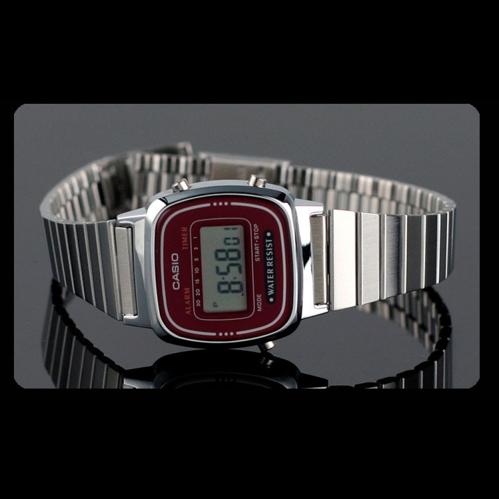 Жіночий годинник Casio LA670WA-4DF