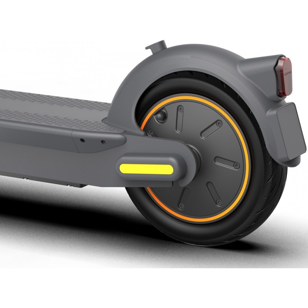 Електросамокат Ninebot KickScooter Max G30 II