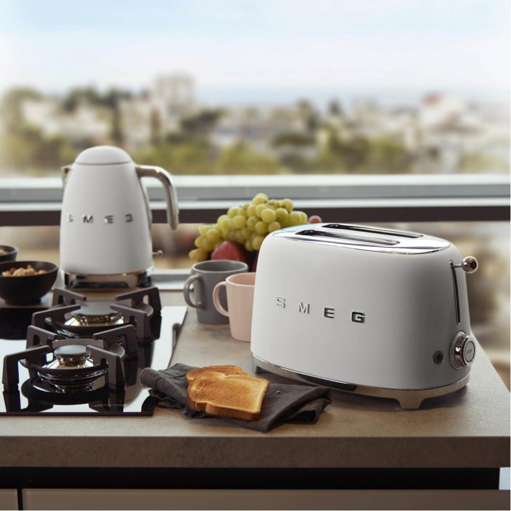 Тостер Smeg TSF01WHMEU