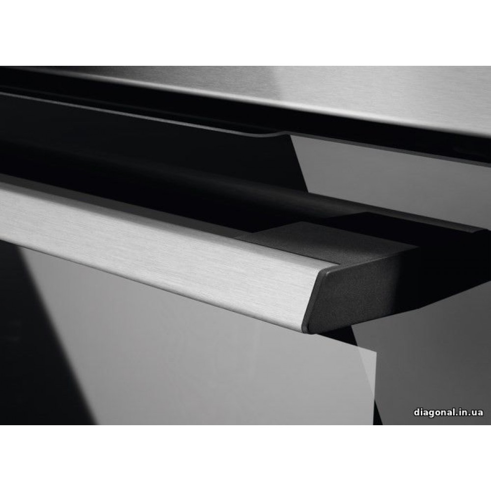 Духова шафа Electrolux SenseCook EOE 7P31Z