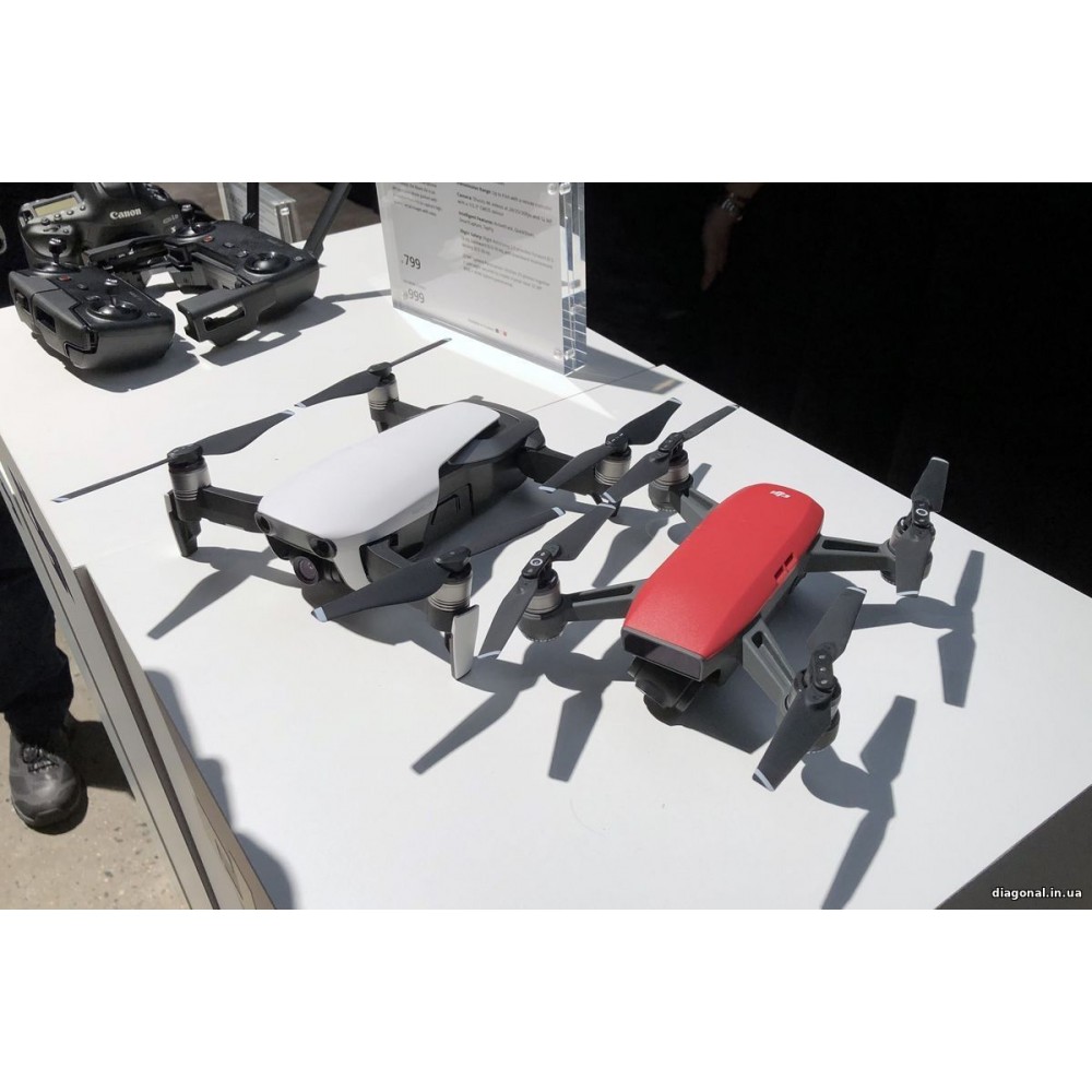 Квадрокоптер (дрон) DJI Mavic Air