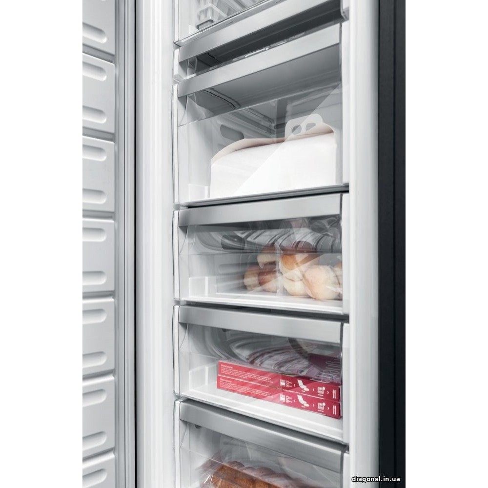 Встраиваемая морозильная камера Whirlpool AFB 1840