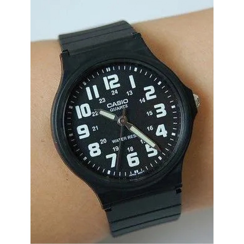 Наручний годинник Casio MQ-71-1B