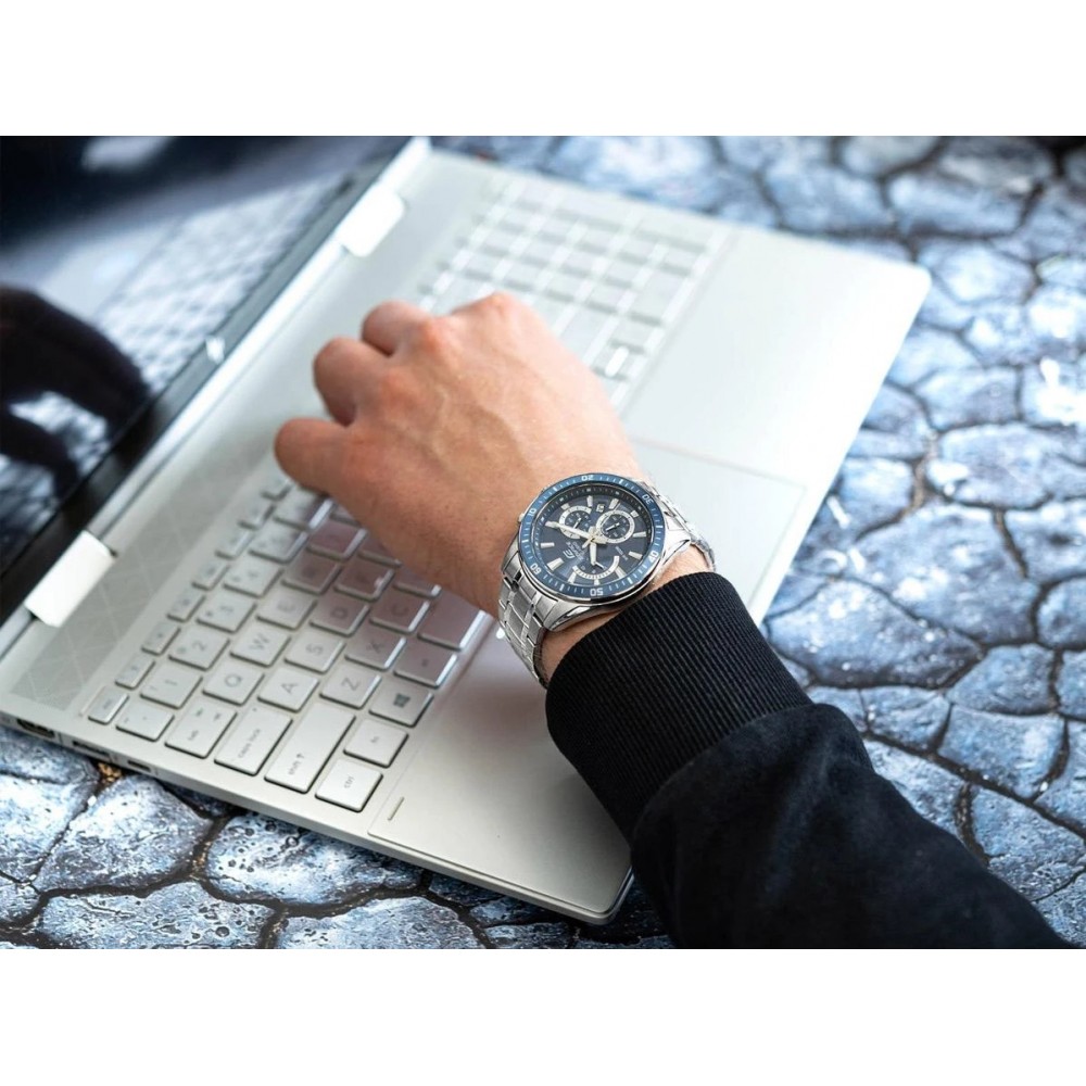 Наручний годинник Casio EFR-552D-2A