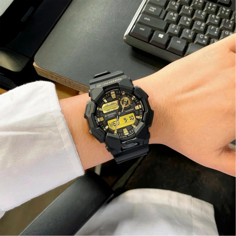 Наручний годинник Casio GA-010GB-1A9