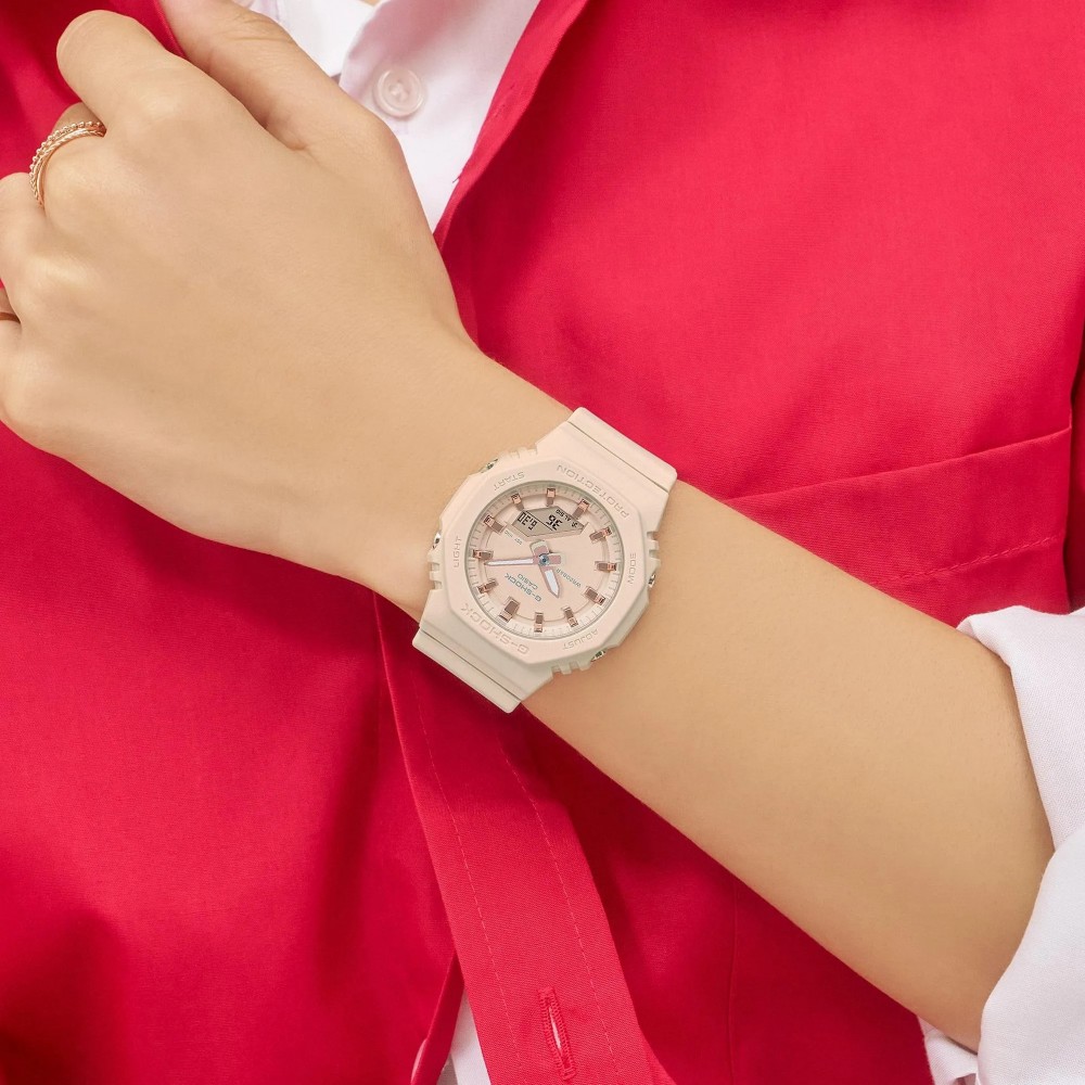 Наручний годинник Casio GMA-P2100M-4A