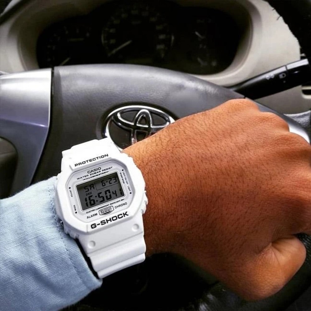 Наручний годинник Casio DW-5600MW-7E