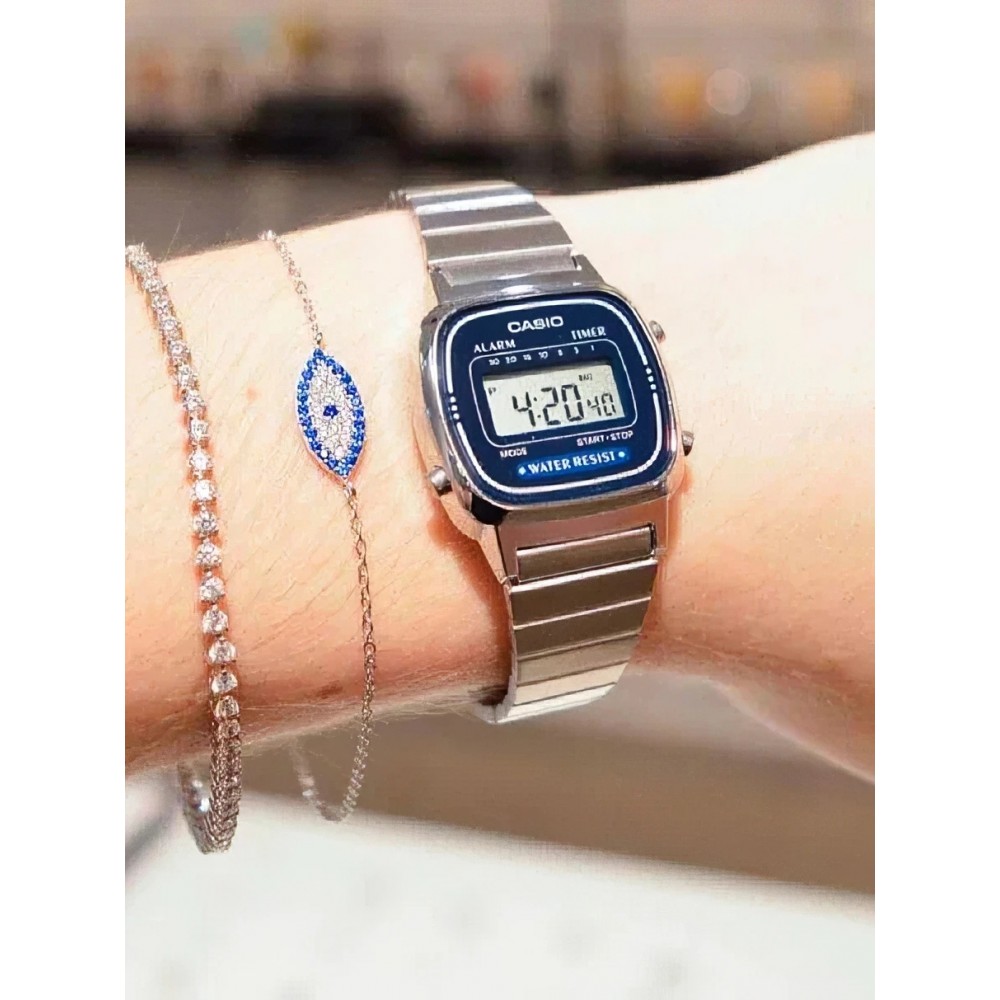 Наручний годинник Casio LA-670WA-2E