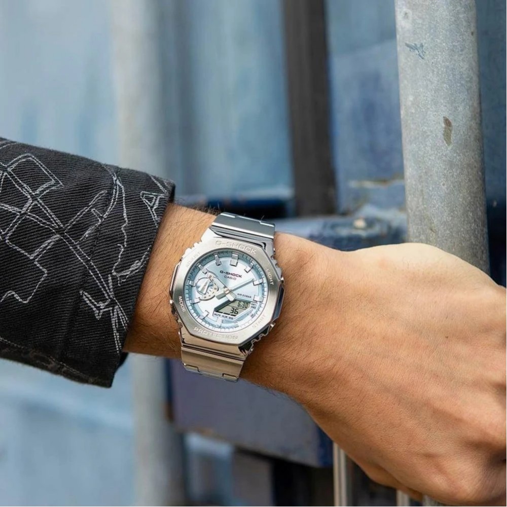 Наручний годинник Casio GM-2110D-2A