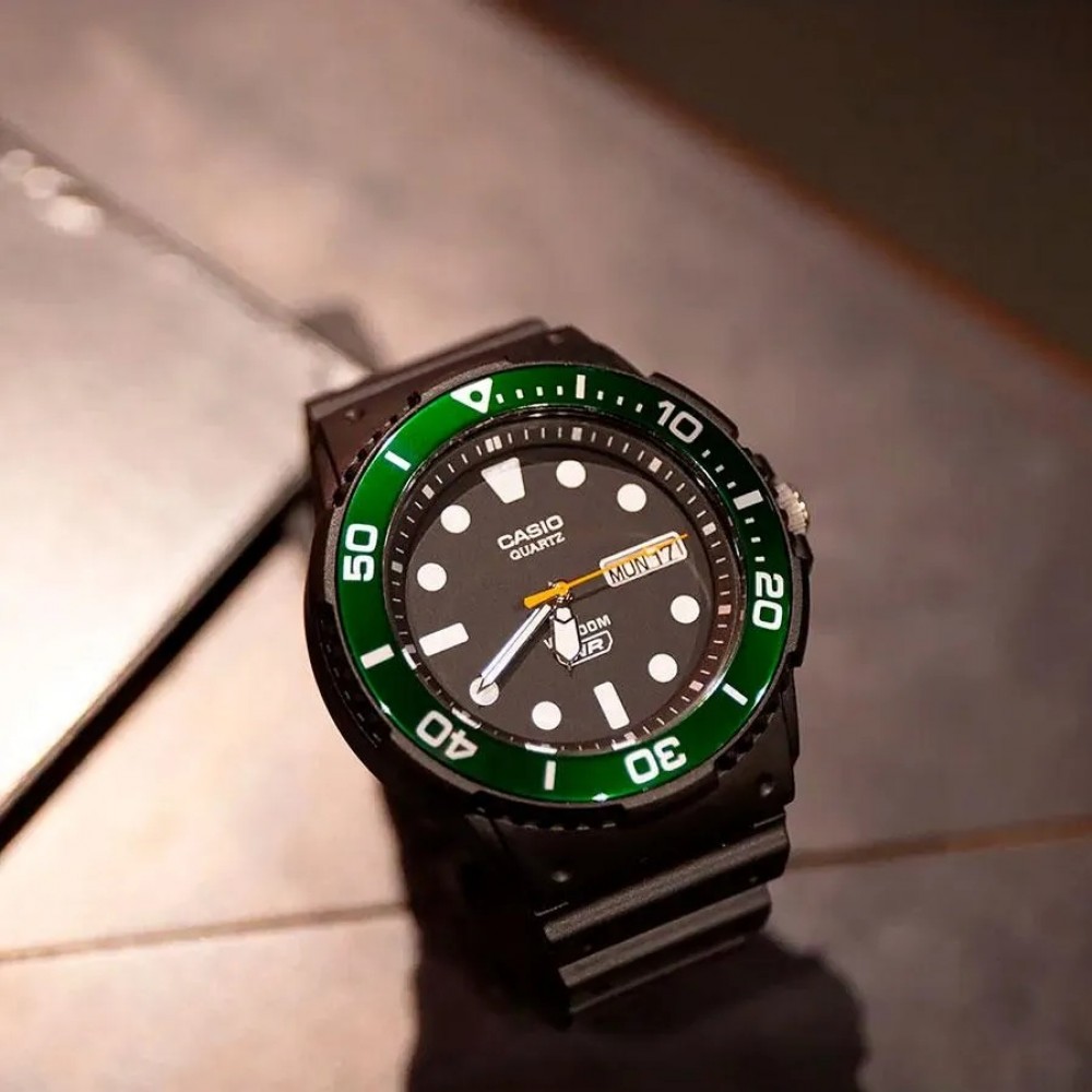 Наручний годинник Casio MRW-230H-1E3