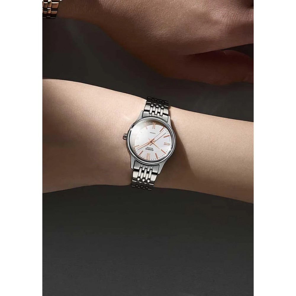Наручний годинник Casio BLS-100D-7A
