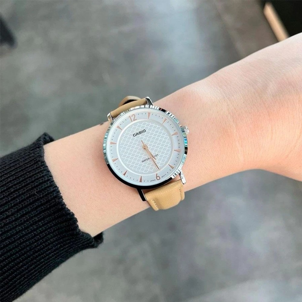 Наручний годинник Casio LTP-VT04L-7A1