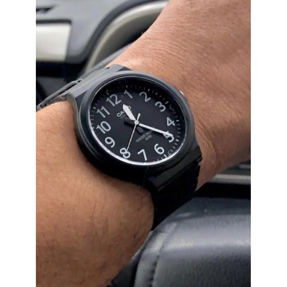 Годинник Casio Standard Analogue MW-240-1B